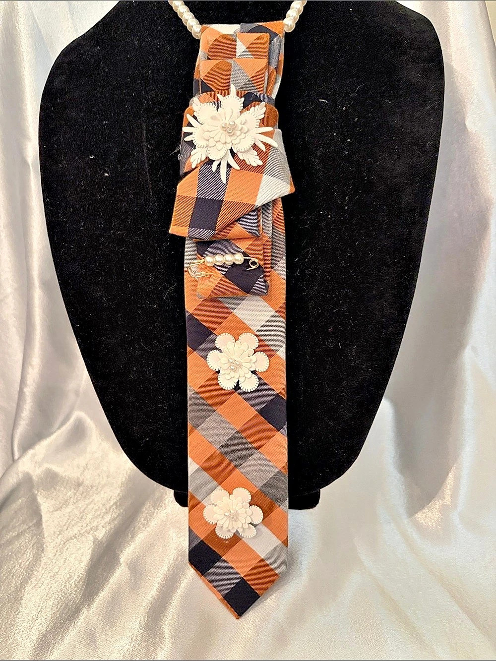 Plaid Skinny Floral Neck Tie in Orange & Black Like New